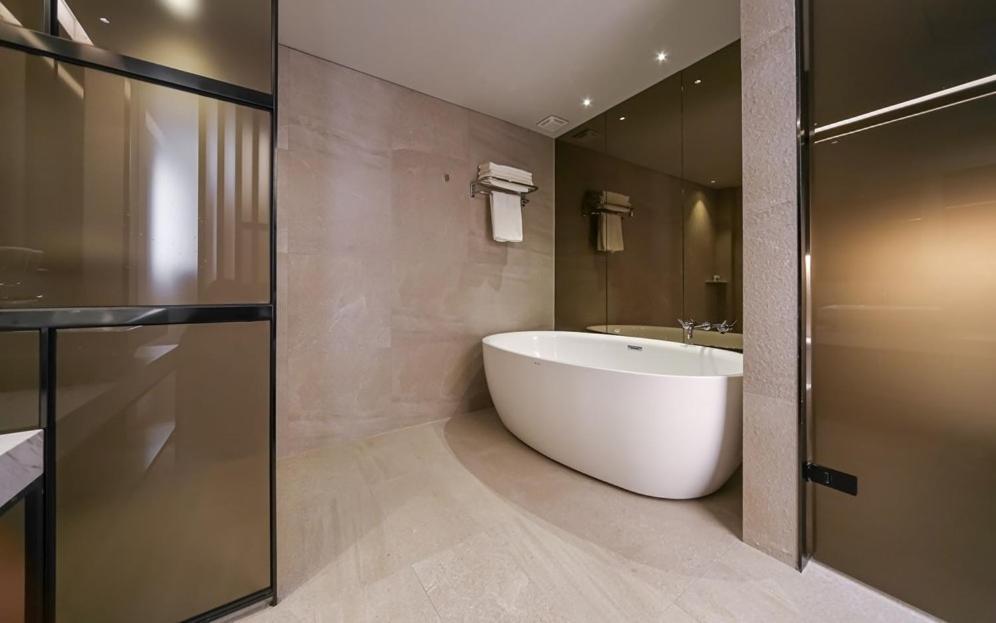 Yeoubi Hotel Cshangvon Kültér fotó